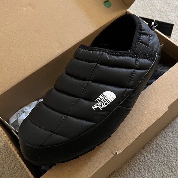 North Face thermoball traction mule (size 8) - Picture 1 of 2